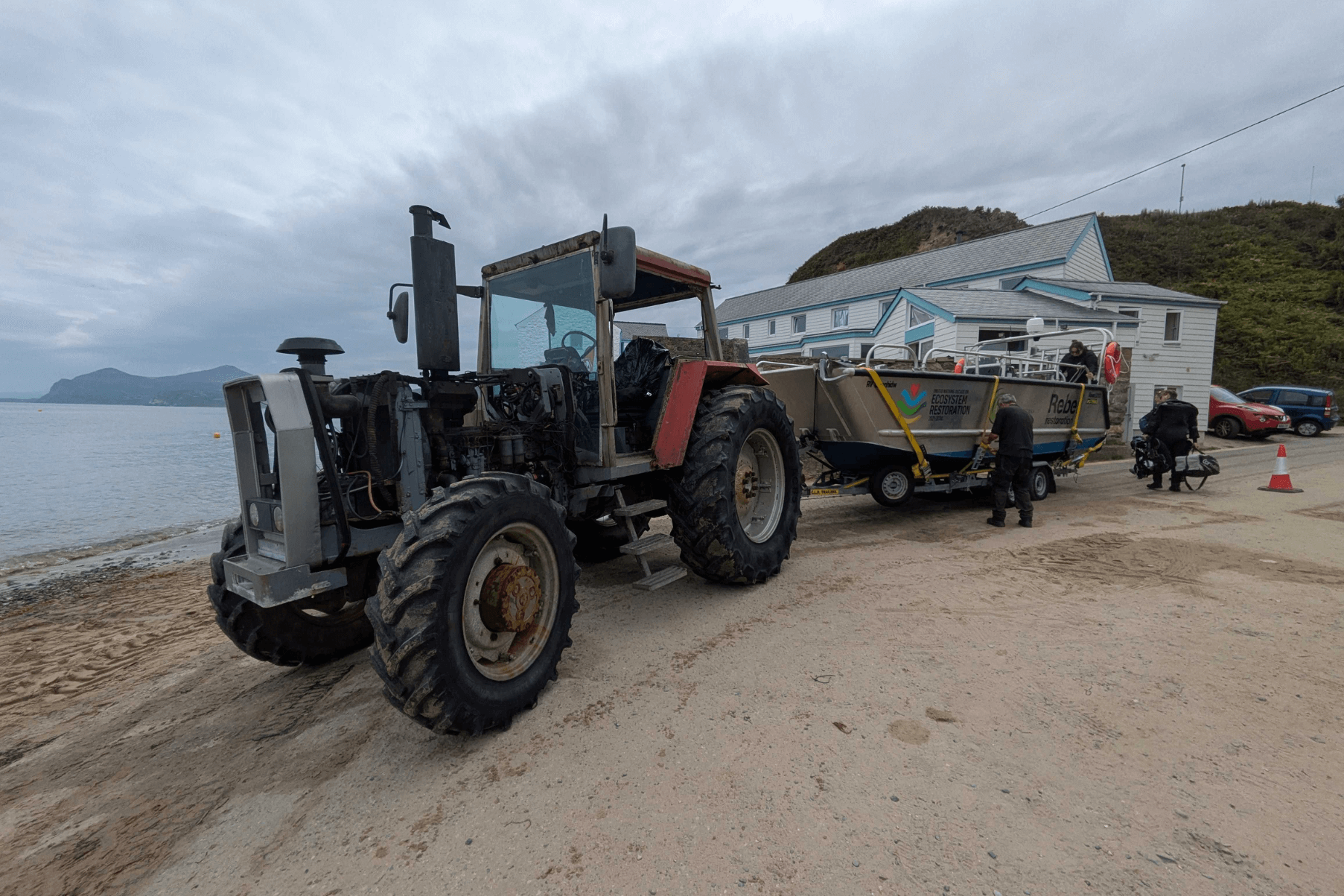 Project Seagrass vessel Gwen being prepared for deployment
